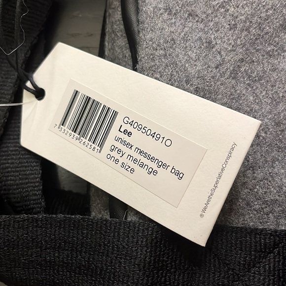 wesc Lee Unisex Messenger Bag NWT - Picture 6 of 9